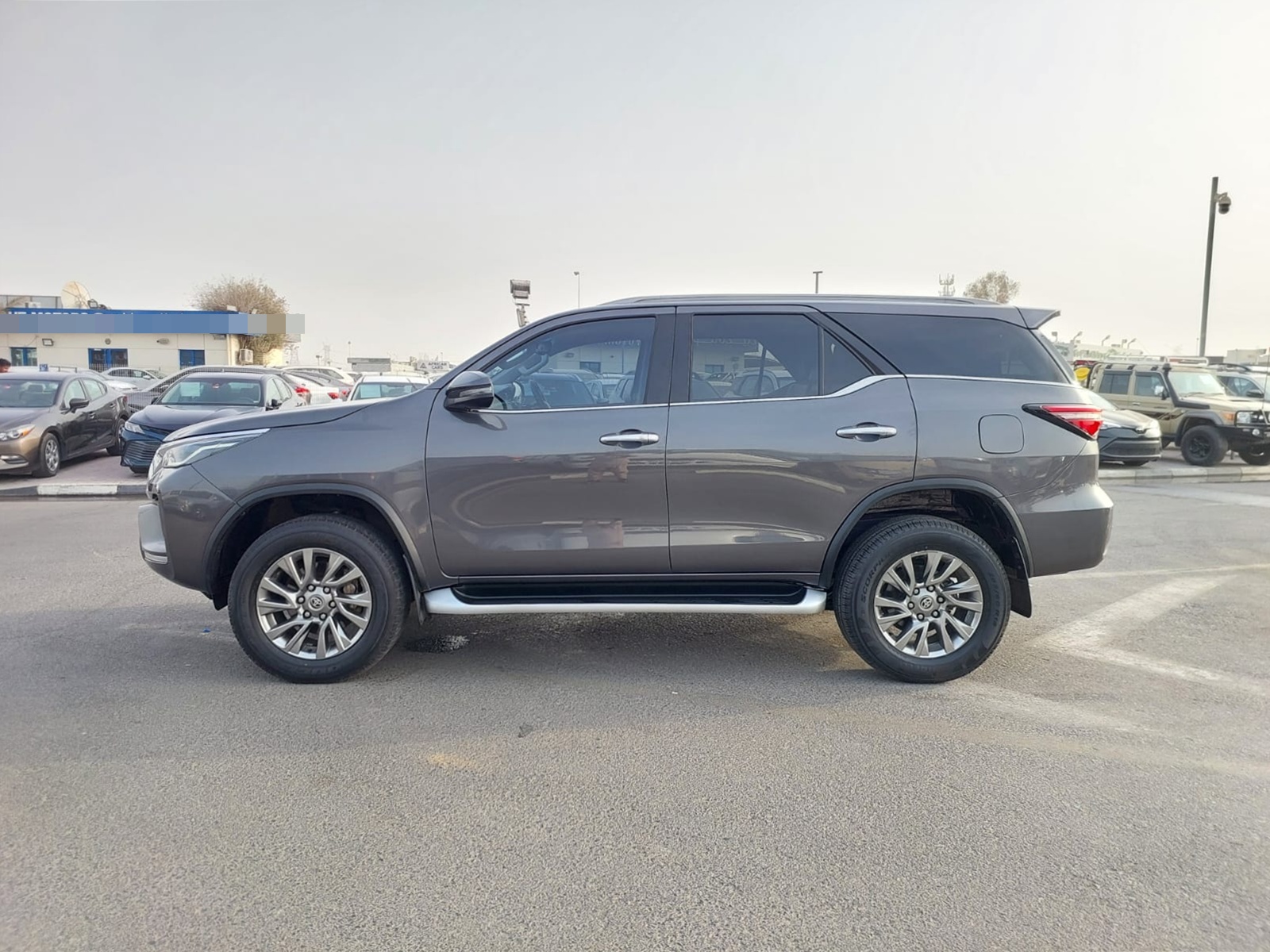 Toyota FORTUNER 2020
