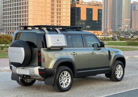 LAND ROVER DEFENDER