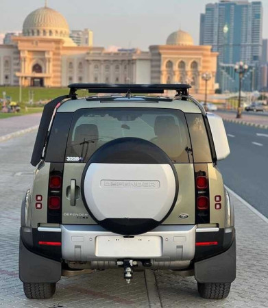 LAND ROVER DEFENDER